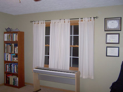 5428 Torque Road Loves Park, IL 61111 - Photo 3 of 5 a view of a livingroom with furniture and closet