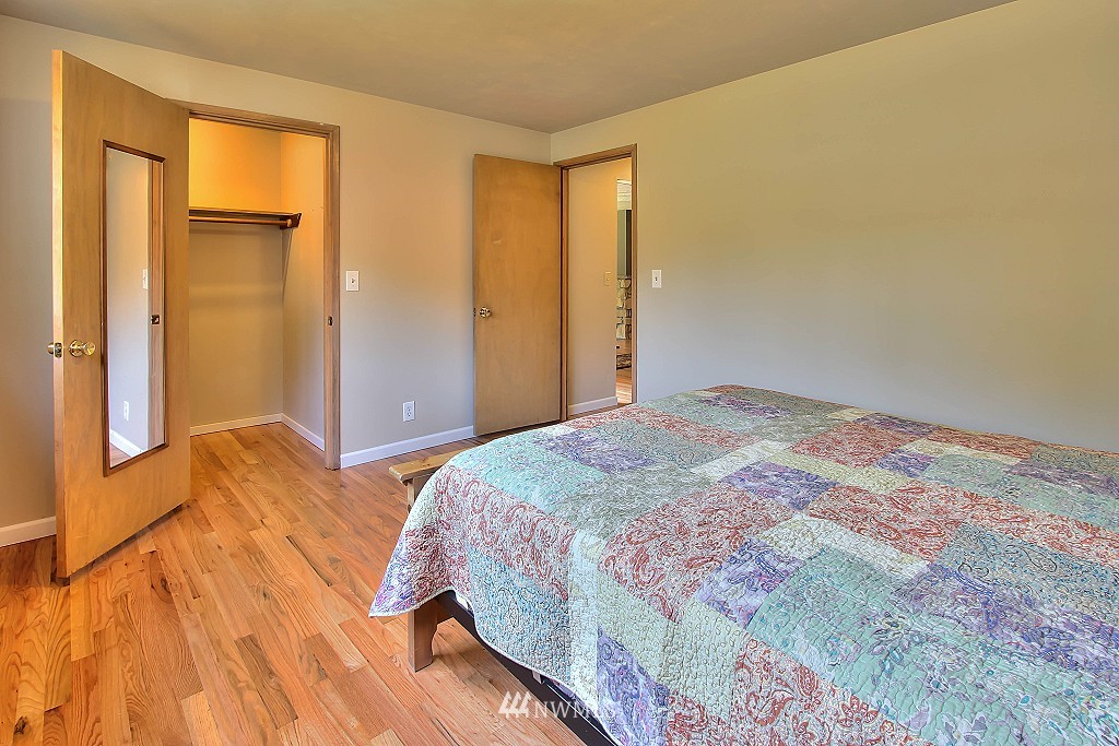 9511 235th Street Southwest Edmonds, WA 98020 - Photo 17 of 25 Gallery Image 17