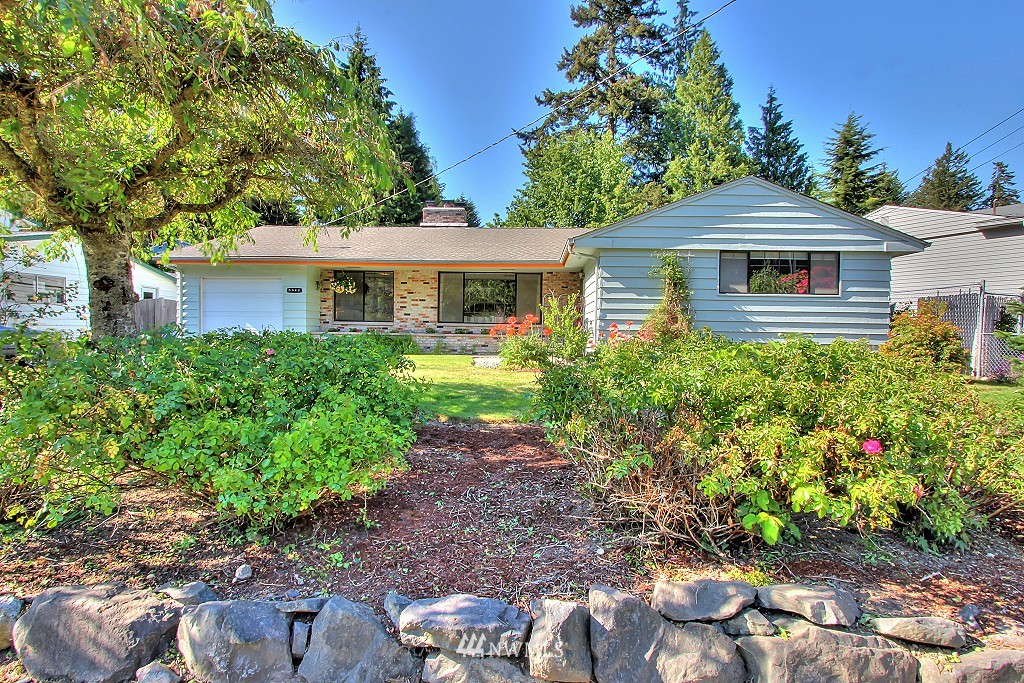 9511 235th Street Southwest Edmonds, WA 98020 - Photo 24 of 25 Gallery Image 24