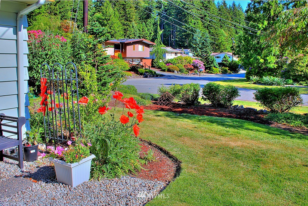 9511 235th Street Southwest Edmonds, WA 98020 - Photo 25 of 25 Gallery Image 25
