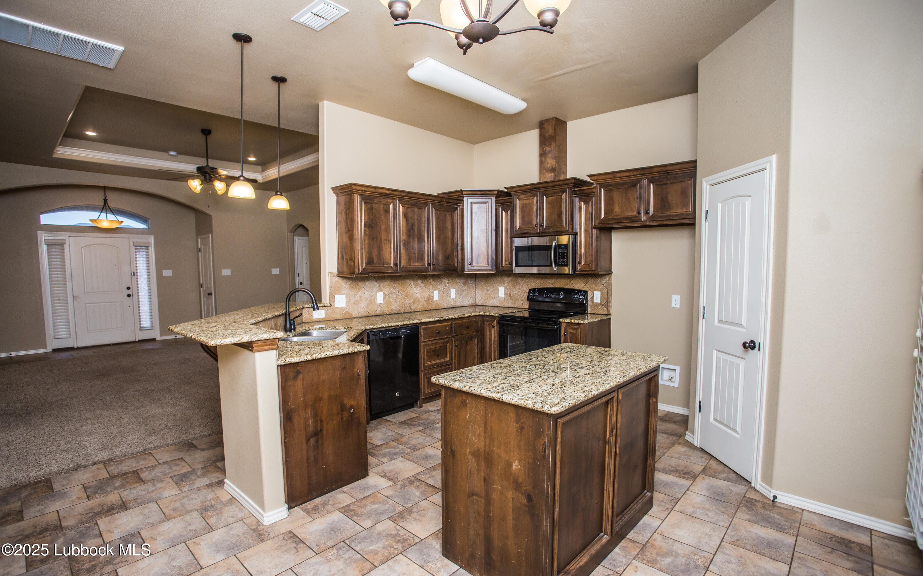 5006 Jarvis Street Lubbock, TX 79416 - Photo 9 of 31 5V2A2423