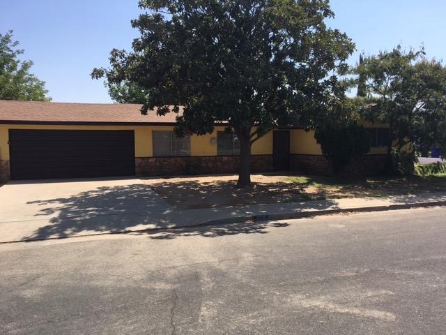 374 South Columbia Avenue Reedley, CA 93654 - Photo 1 of 7