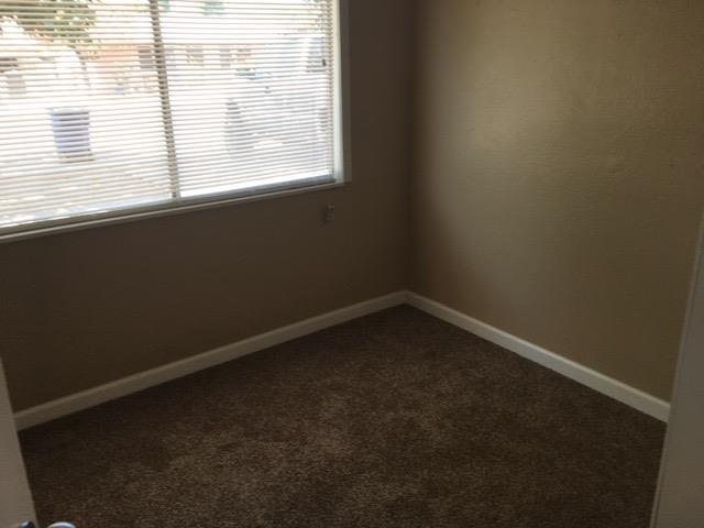374 South Columbia Avenue Reedley, CA 93654 - Photo 5 of 7