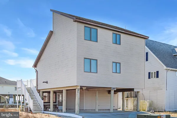 $450,000 | 3402 Starboard Street, Greenbackville, VA 23356