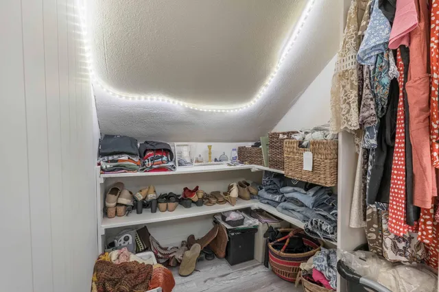 $217,000 | 409 West Vasa Avenue, Fergus Falls, MN 56537