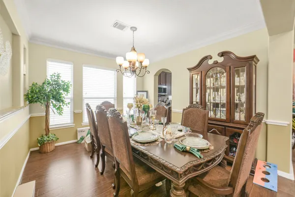 $575,000 | 2103 Blue Water Bay Drive, Katy, TX 77494