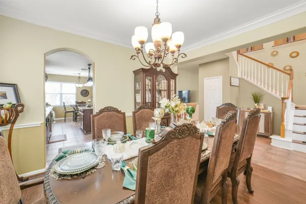 $575,000 | 2103 Blue Water Bay Drive, Katy, TX 77494