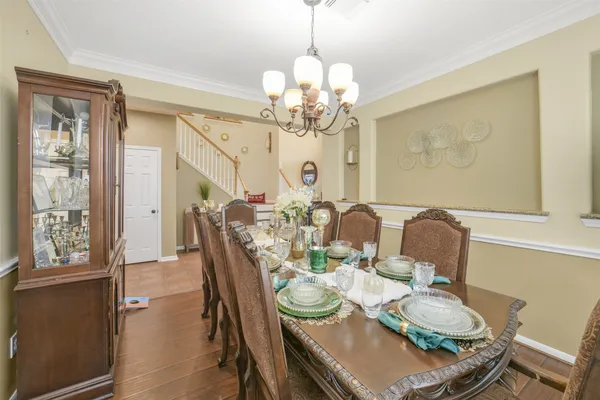 $575,000 | 2103 Blue Water Bay Drive, Katy, TX 77494