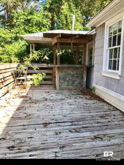 323 West Pineview Lane Mobile, AL 36608 - Photo 11 of 12 For Lease: 323 Pineview Lane West, Mobile, AL 36608 Deck