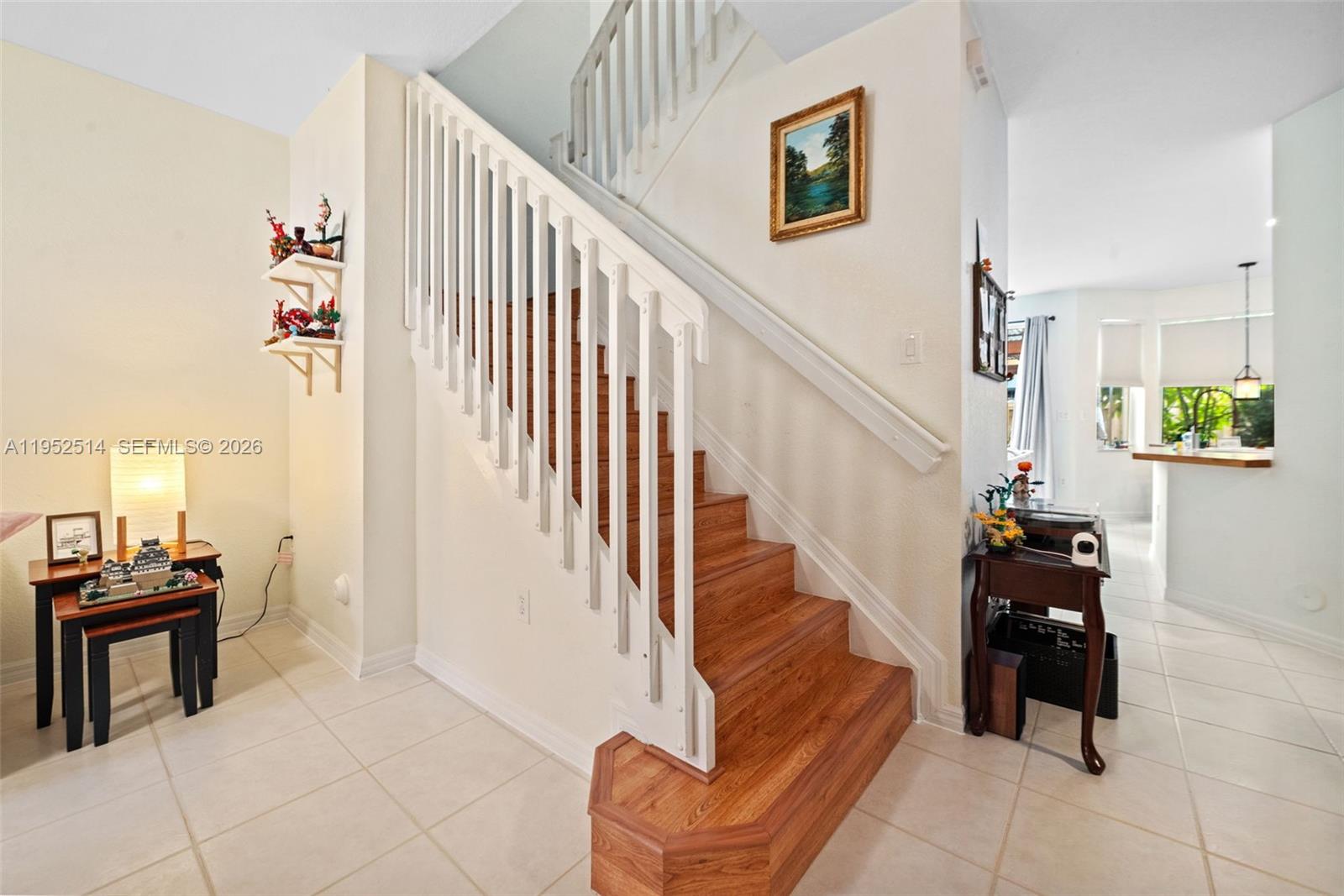 16634 Southwest 79th Terrace Miami, FL 33193 - Photo 5 of 25 a view of entryway and hall
