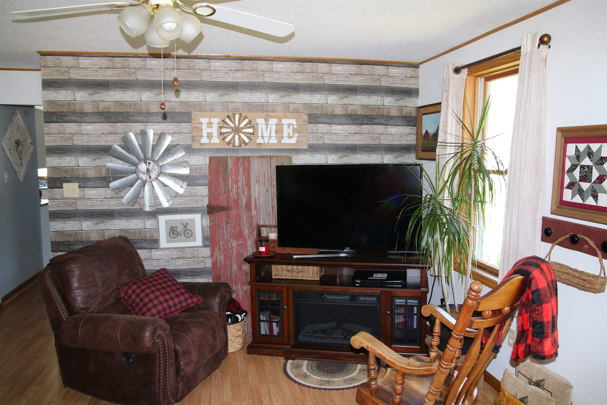 3011 Yoder Road Yoder, IN 46798 - Photo 9 of 27