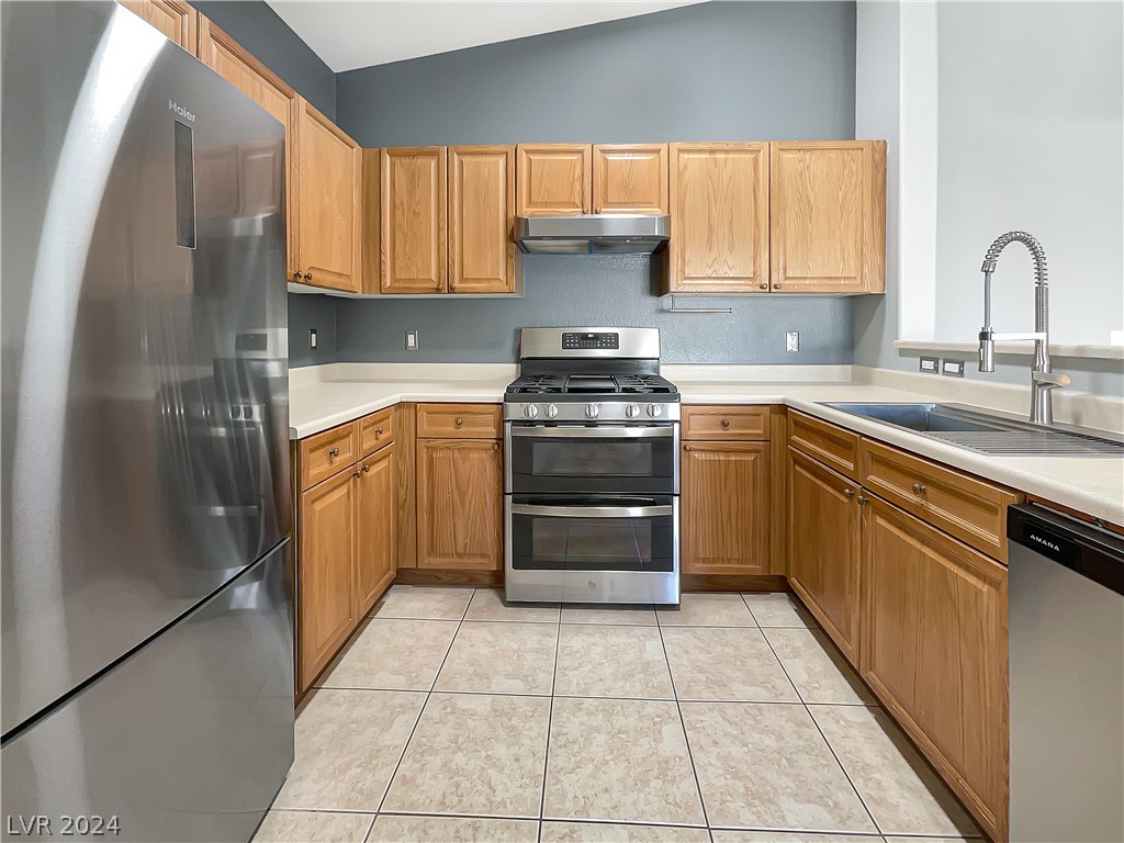 8831 Roping Rodeo Avenue, Unit 101 Las Vegas, NV 89178 - Photo 6 of 17