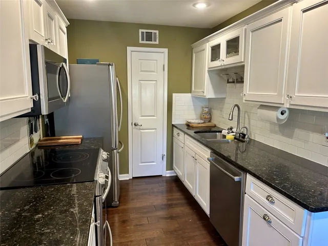 $4,000 | 25 Stoney Creek Cove, Lakeway, TX 78734