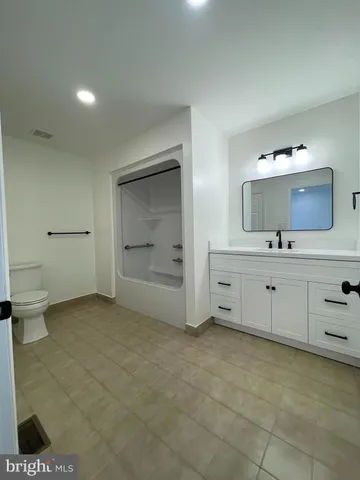 $2,200 | 101 Benson Court, Camden, NJ 08103