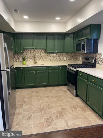 $2,200 | 101 Benson Court, Camden, NJ 08103