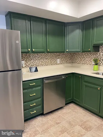 $2,200 | 101 Benson Court, Camden, NJ 08103