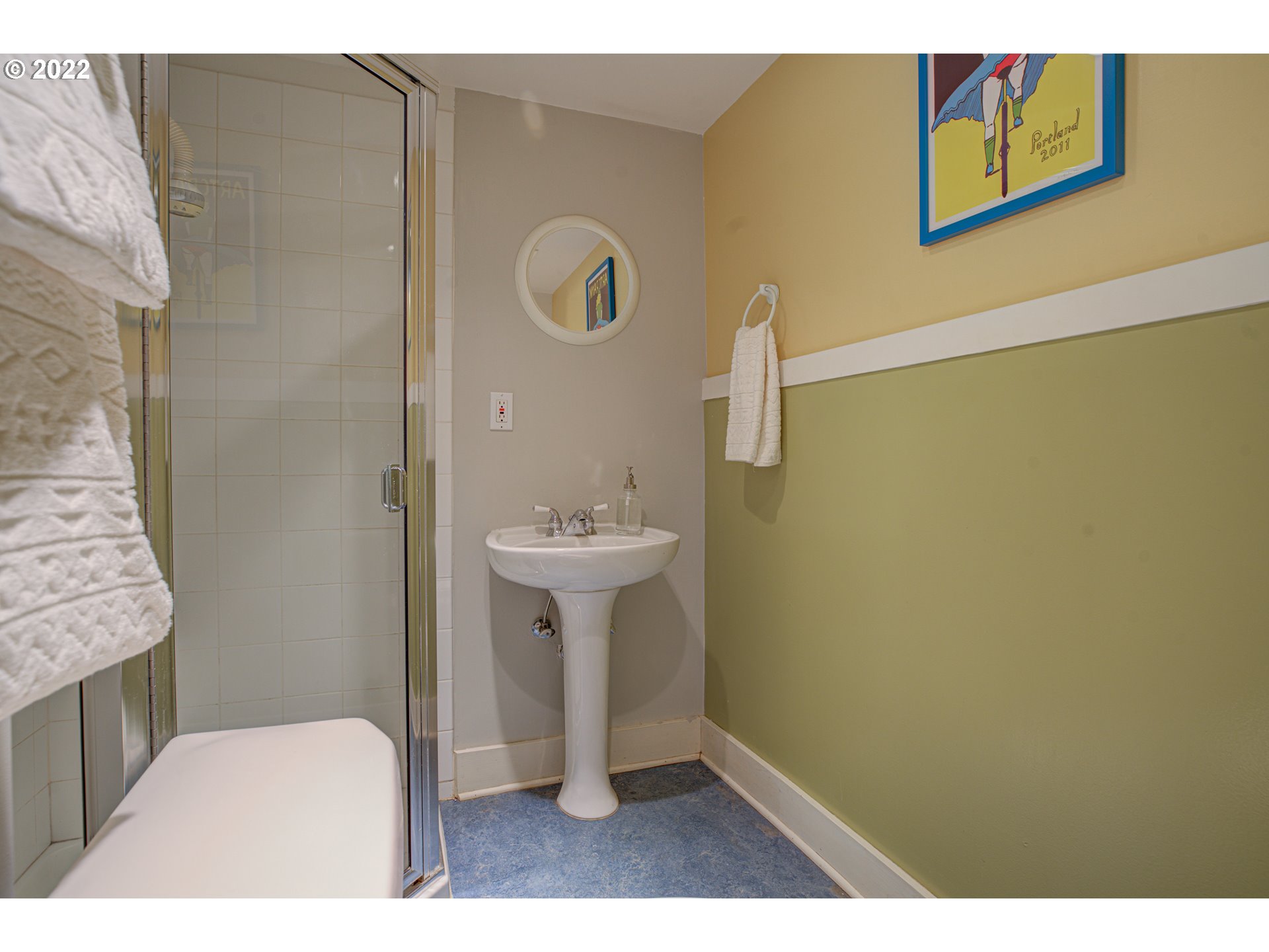 2793 Southwest Old Orchard Road Portland, OR 97201 - Photo 25 of 31 Gallery Image 25