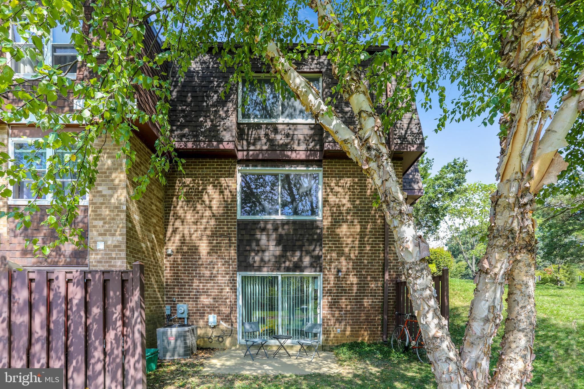 266 West Deer Park Road, Unit 32I Gaithersburg, MD 20877 - Photo 23 of 28 Exterior view