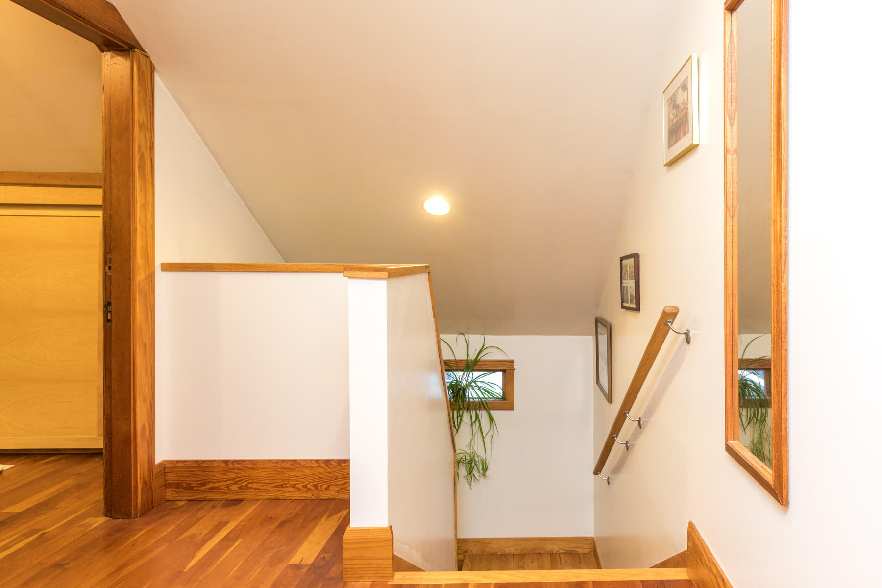 65 Rogers Road Kittery, ME 03904 - Photo 18 of 45 Second Floor Landing