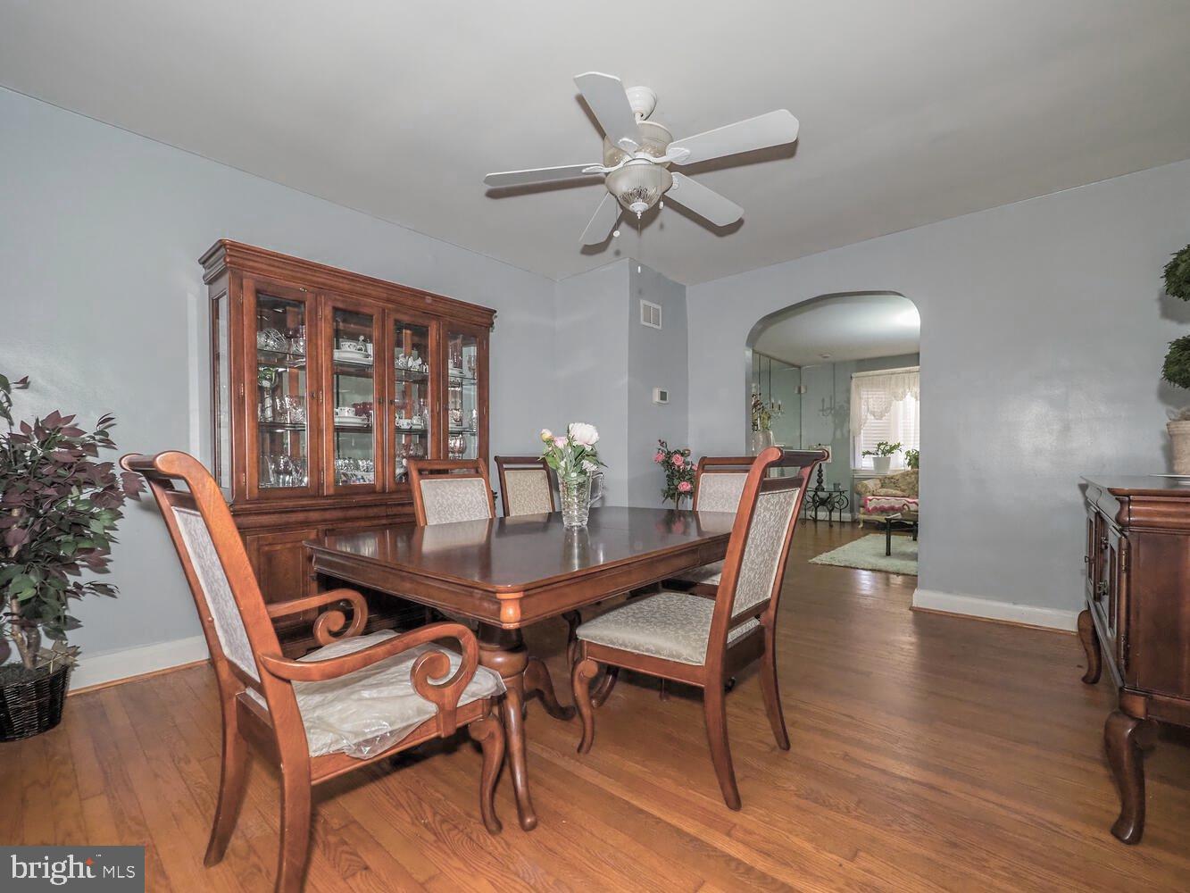 1540 Lochwood Road Baltimore, MD 21218 - Photo 11 of 46 a dining room with furniture and window