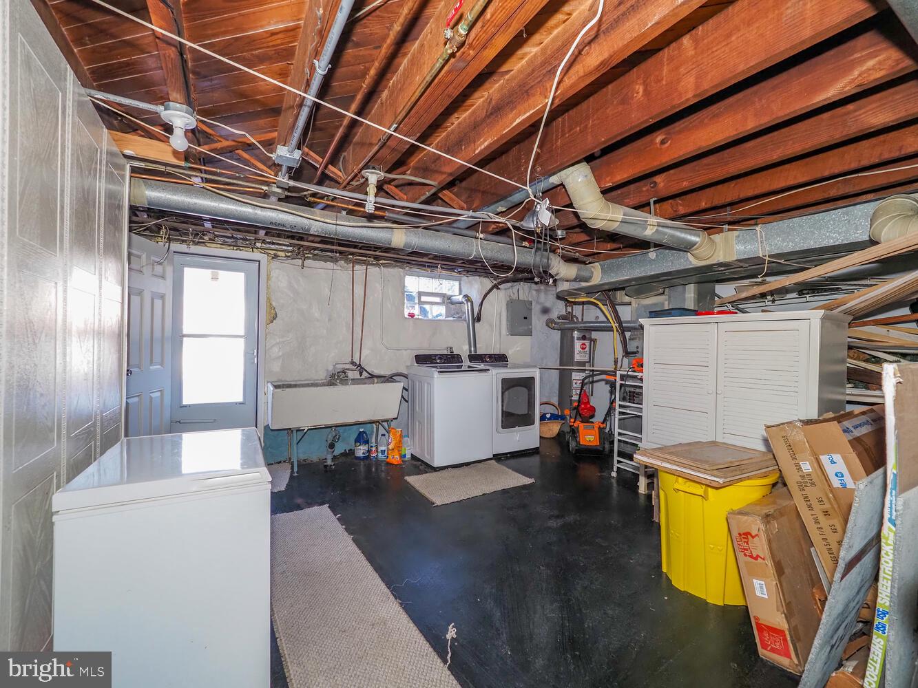 1540 Lochwood Road Baltimore, MD 21218 - Photo 34 of 46