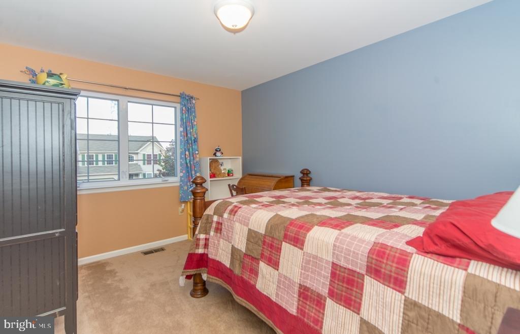 327 Cambridge Lane Lititz, PA 17543 - Photo 22 of 29 Gallery Image 22