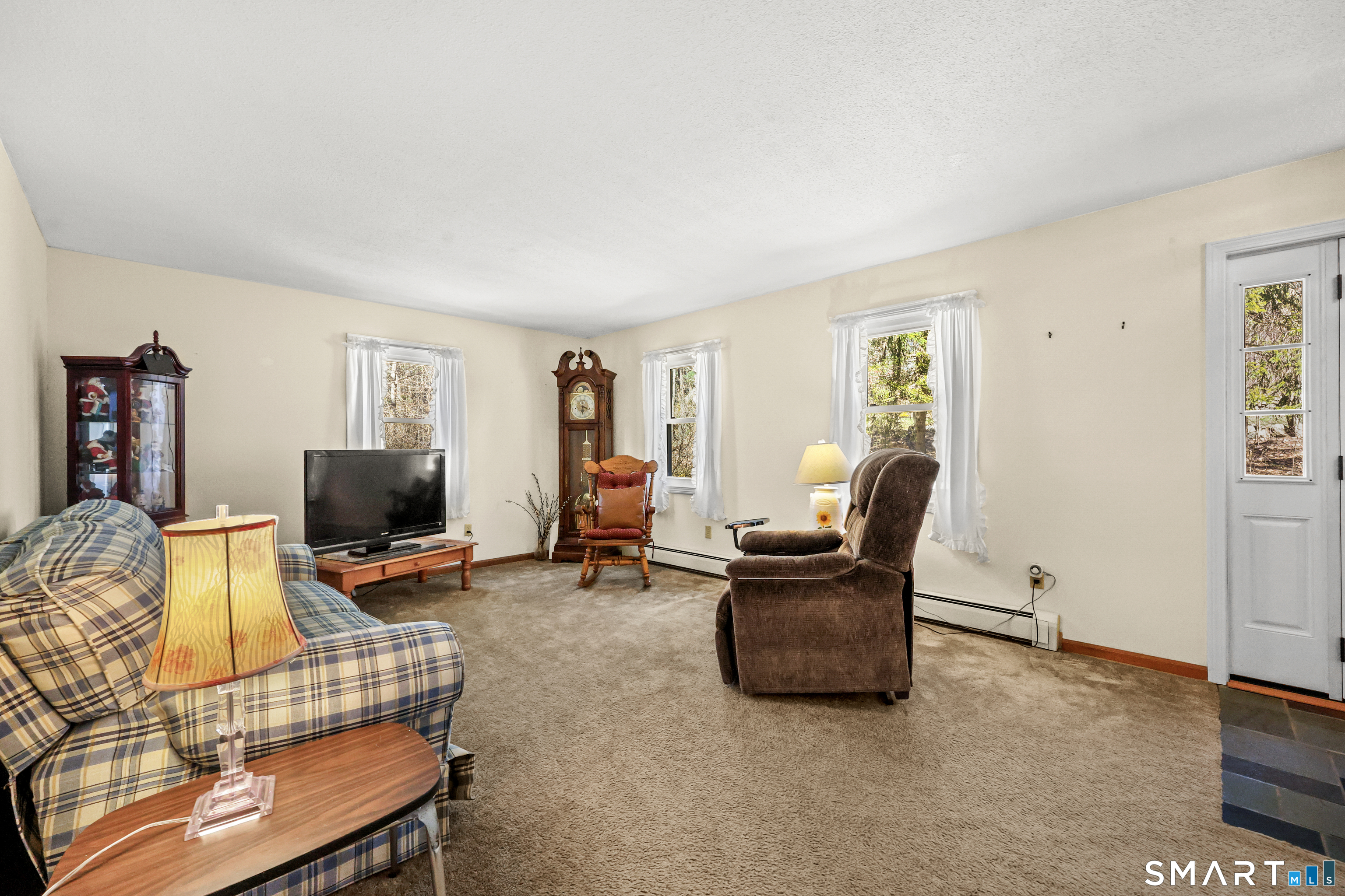 118 S Road Winchester, CT 06098 - Photo 12 of 36