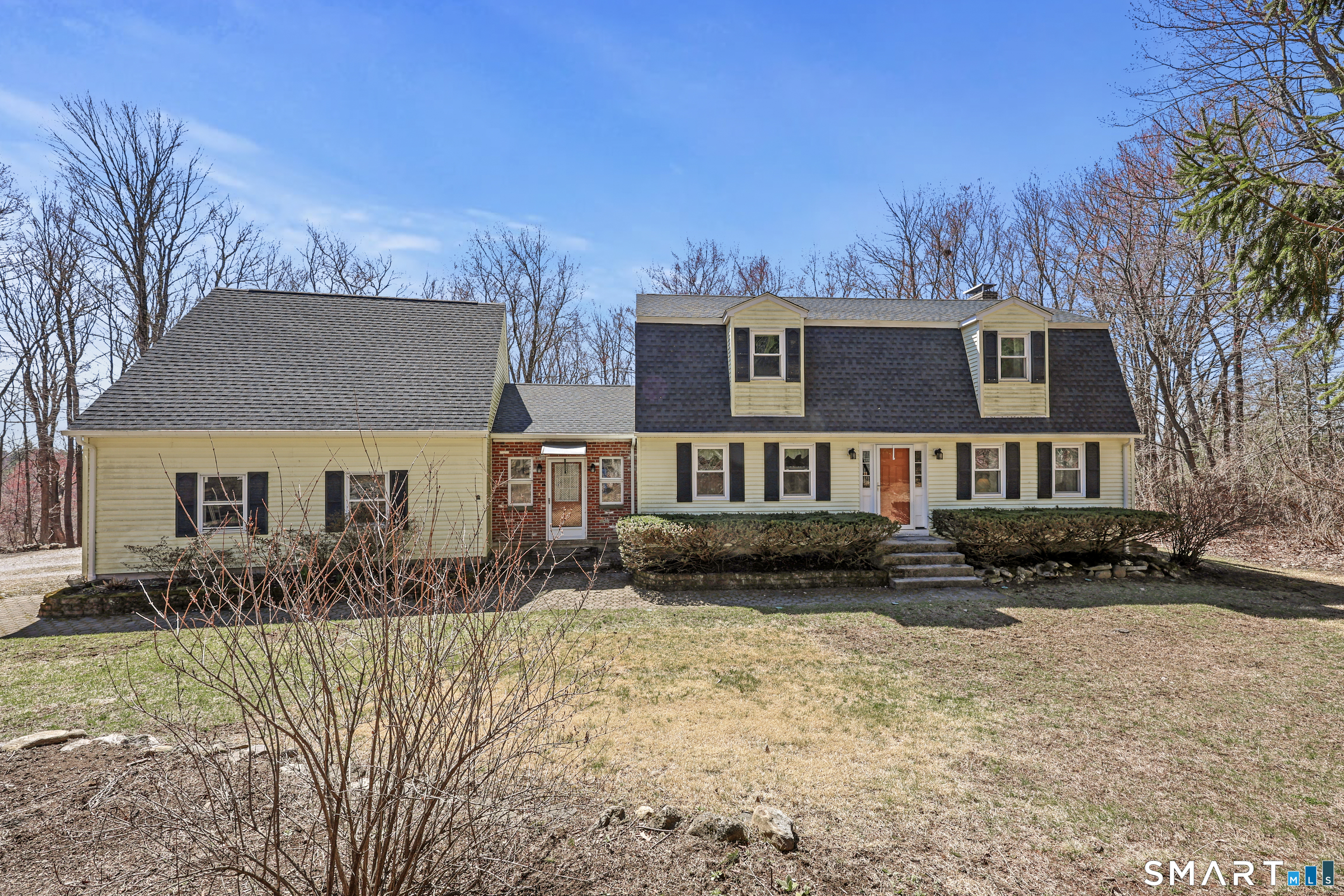 118 S Road Winchester, CT 06098 - Photo 2 of 36