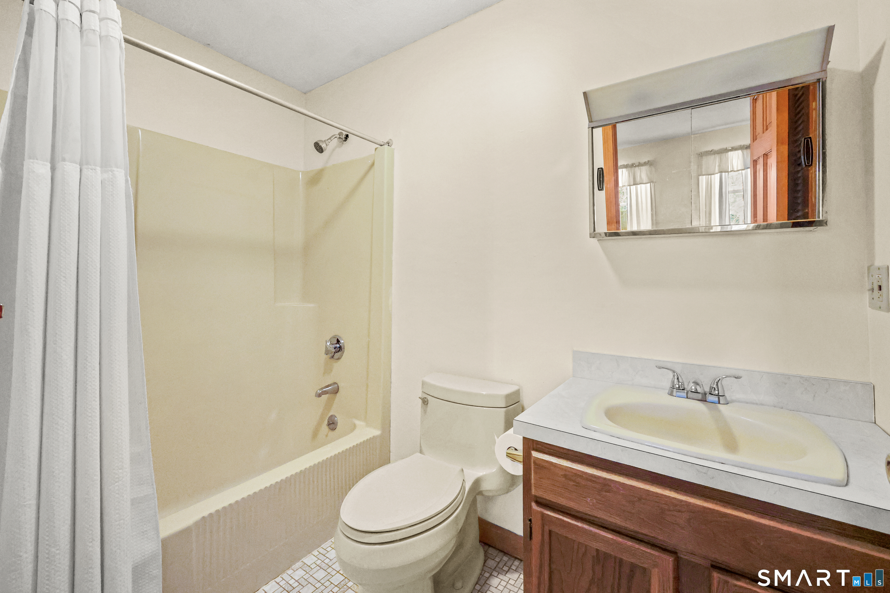 118 S Road Winchester, CT 06098 - Photo 28 of 36