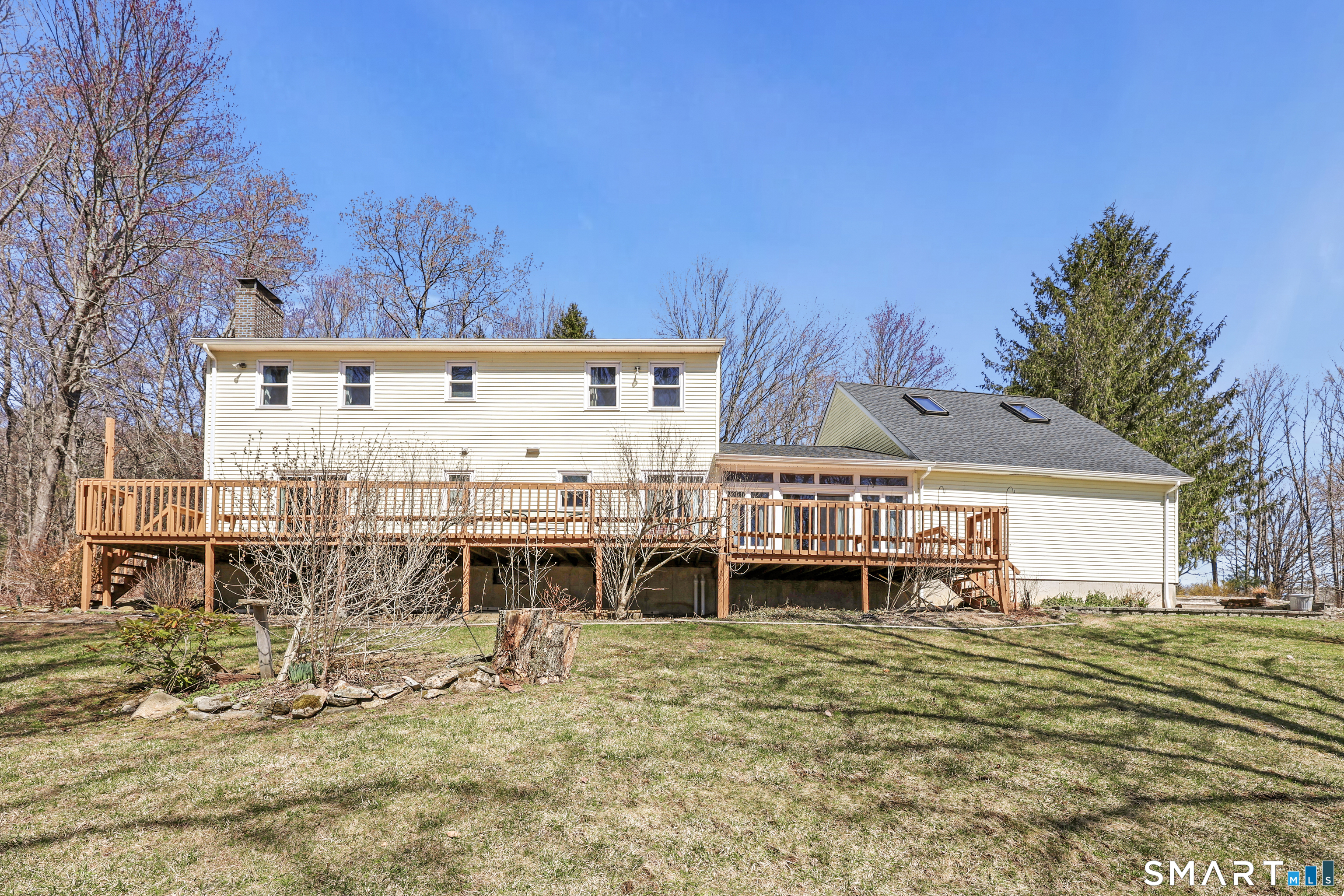 118 S Road Winchester, CT 06098 - Photo 5 of 36