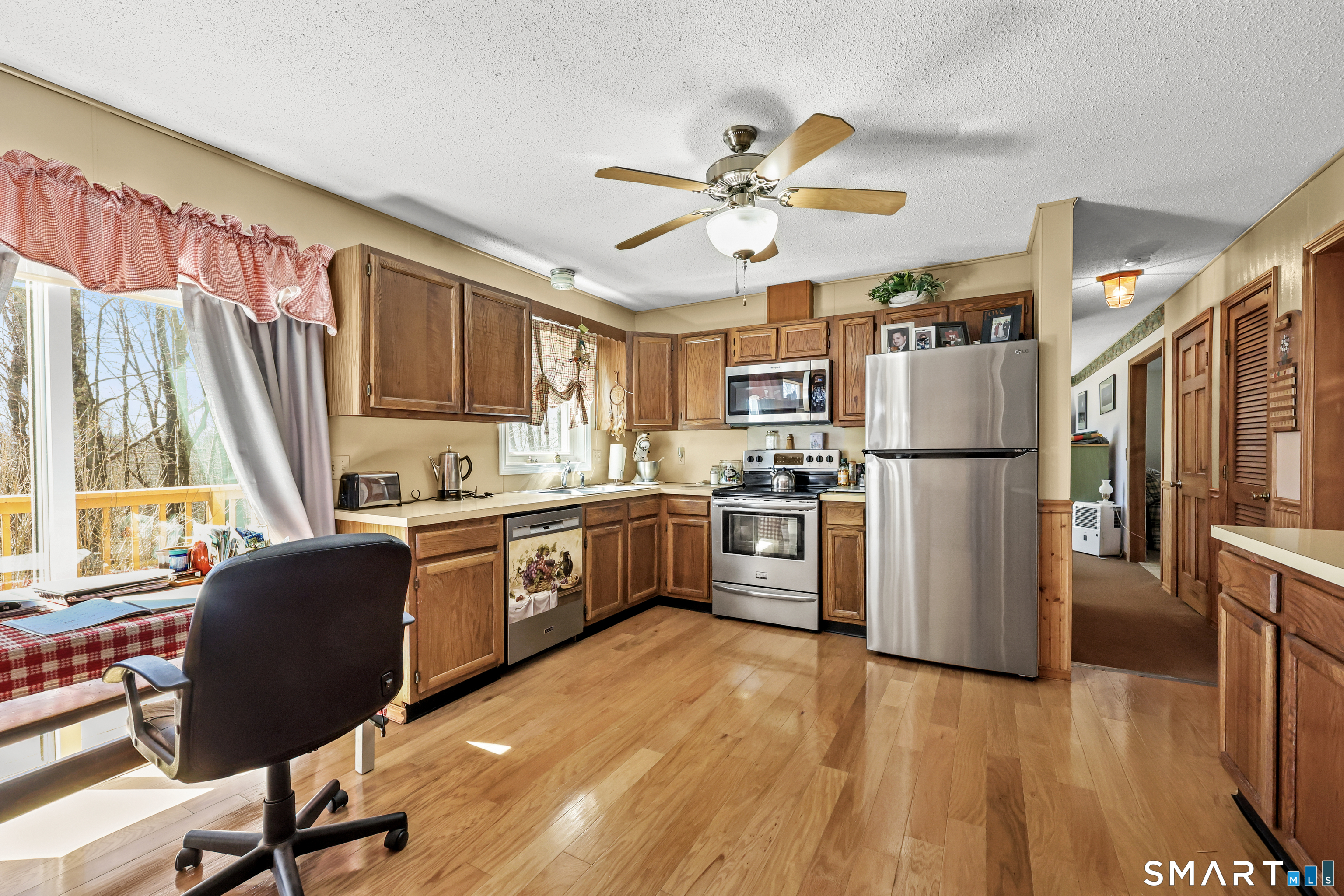 118 S Road Winchester, CT 06098 - Photo 9 of 36