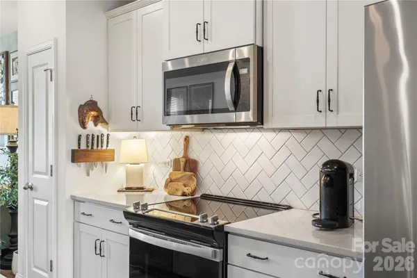 $400,000 | 318 Simeon Drive, Charlotte, NC 28208
