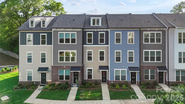 $400,000 | 318 Simeon Drive, Charlotte, NC 28208