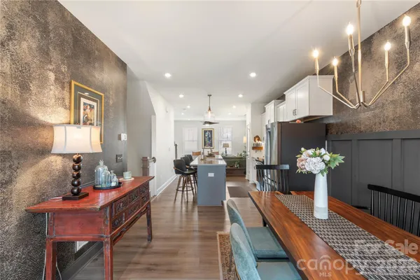 $400,000 | 318 Simeon Drive, Charlotte, NC 28208
