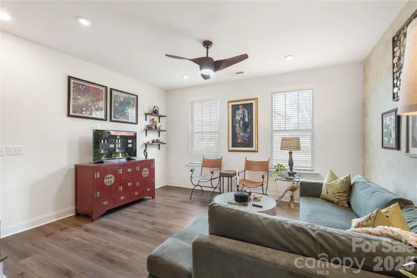 $400,000 | 318 Simeon Drive, Charlotte, NC 28208