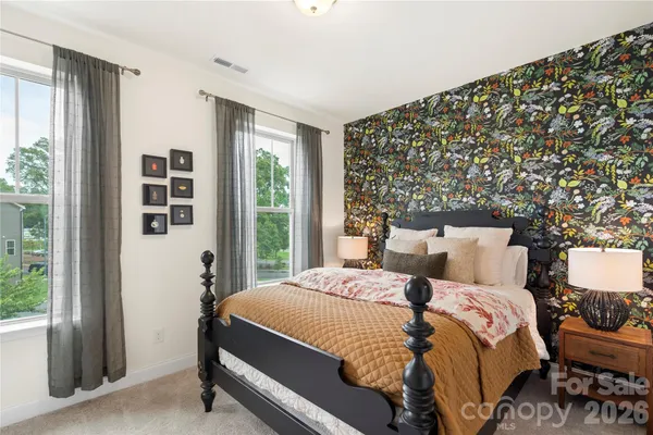 $400,000 | 318 Simeon Drive, Charlotte, NC 28208