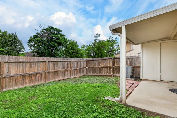 $135,000 | 10254 Dover Ridge, Unit 806, San Antonio, TX 78250
