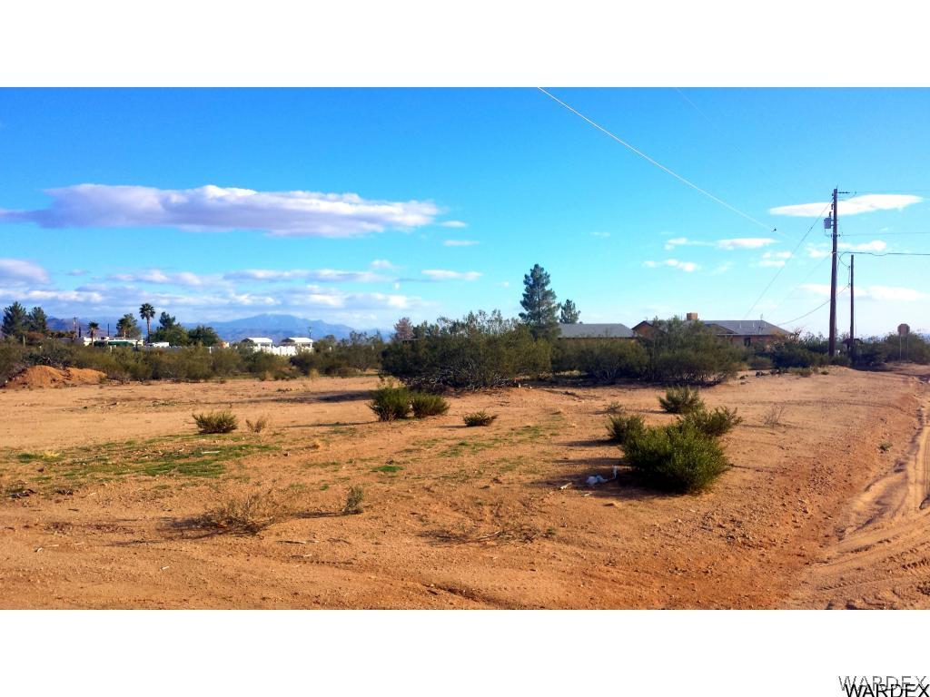 3800 Santa Cruz Road Golden Valley, AZ 86413 - Photo 10 of 23 The vacant lot including