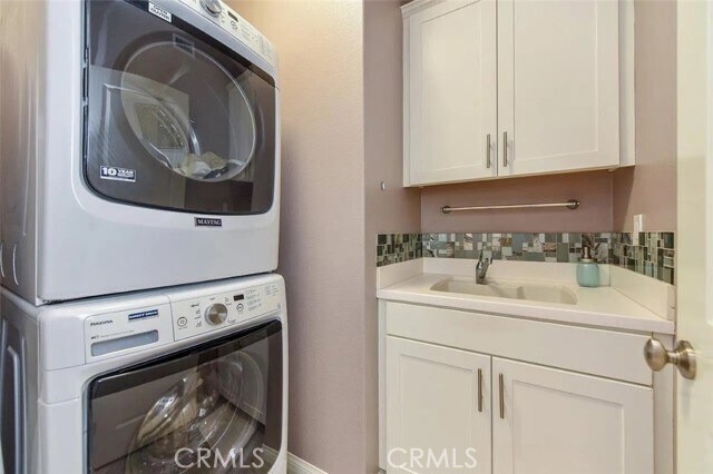 83 Waterleaf Irvine, CA 92620 - Photo 18 of 32