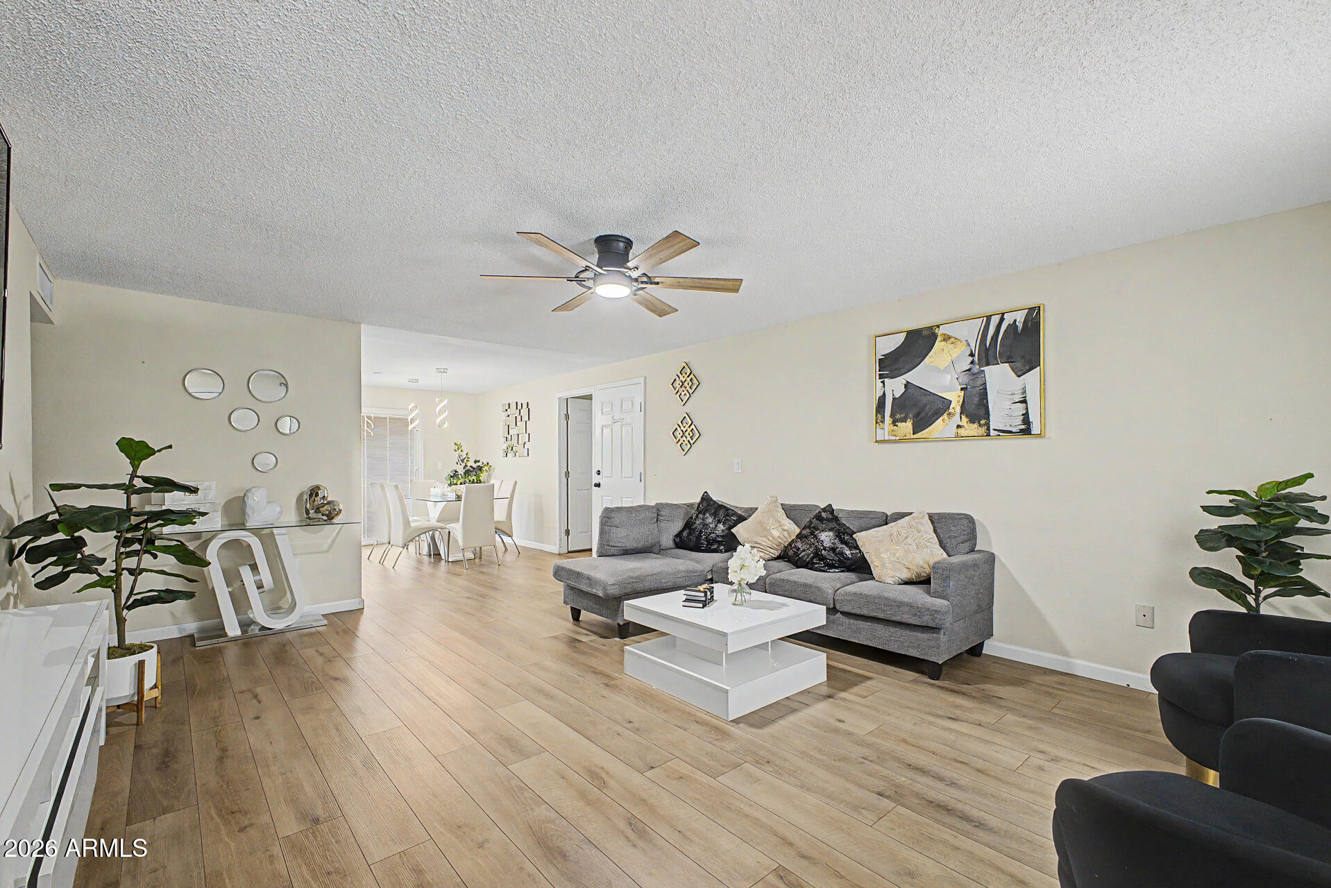 6226 West Almeria Road Phoenix, AZ 85035 - Photo 10 of 43 10-Almeria
