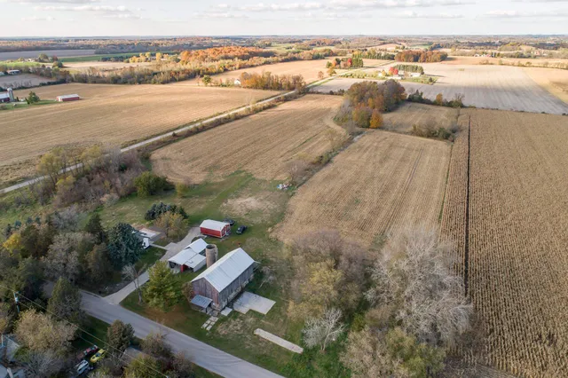 $624,900 | W3476 Ranch Road, Watertown, WI 53094