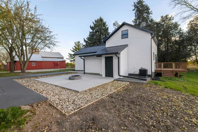 $624,900 | W3476 Ranch Road, Watertown, WI 53094