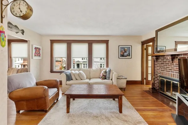 $1,325,000 | 93-95 Poplar Street, Watertown, MA 02472