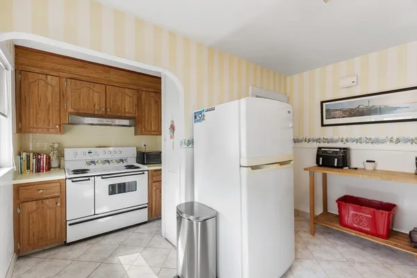 $1,325,000 | 93-95 Poplar Street, Watertown, MA 02472