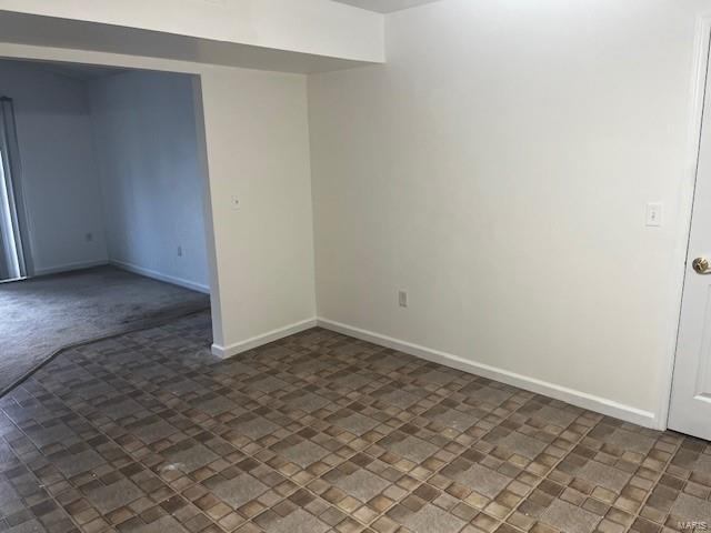 2530 Coppergate Square Drive, Unit J St. Louis, MO 63129 - Photo 8 of 19