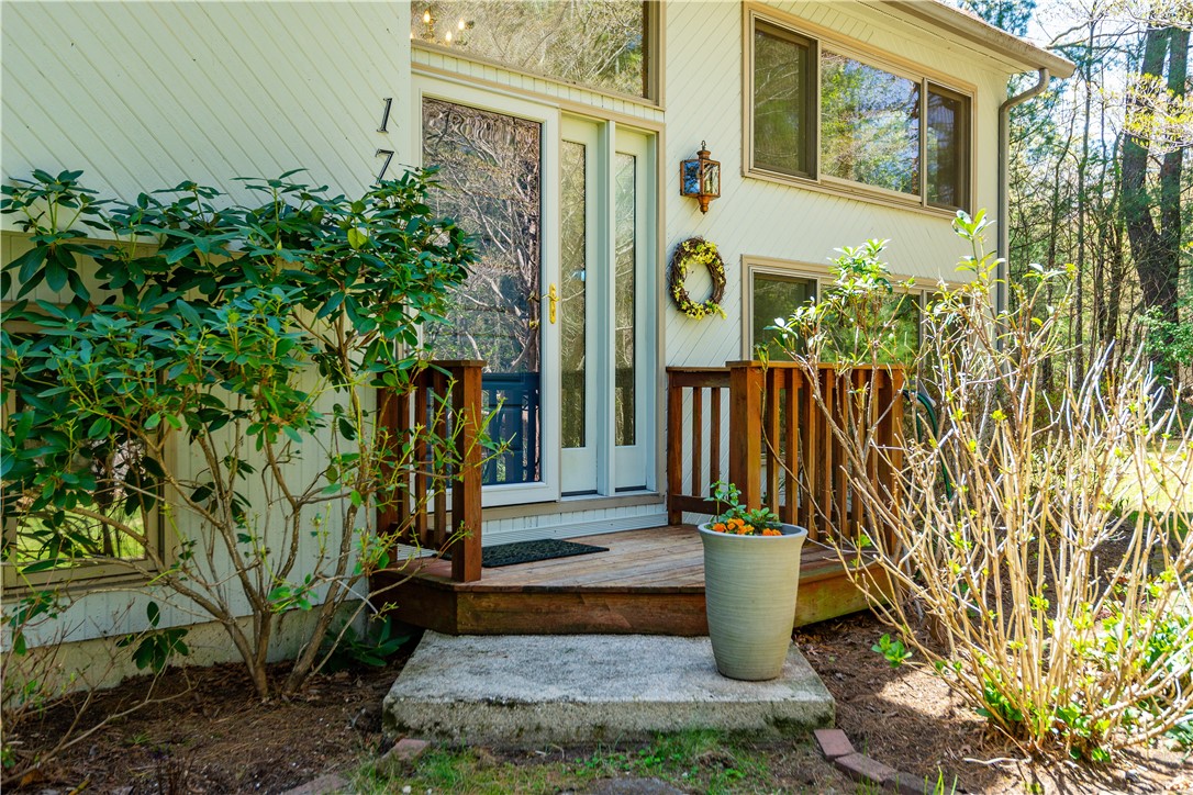 173 Whaley Hollow Road Coventry, RI 02816 - Photo 6 of 50