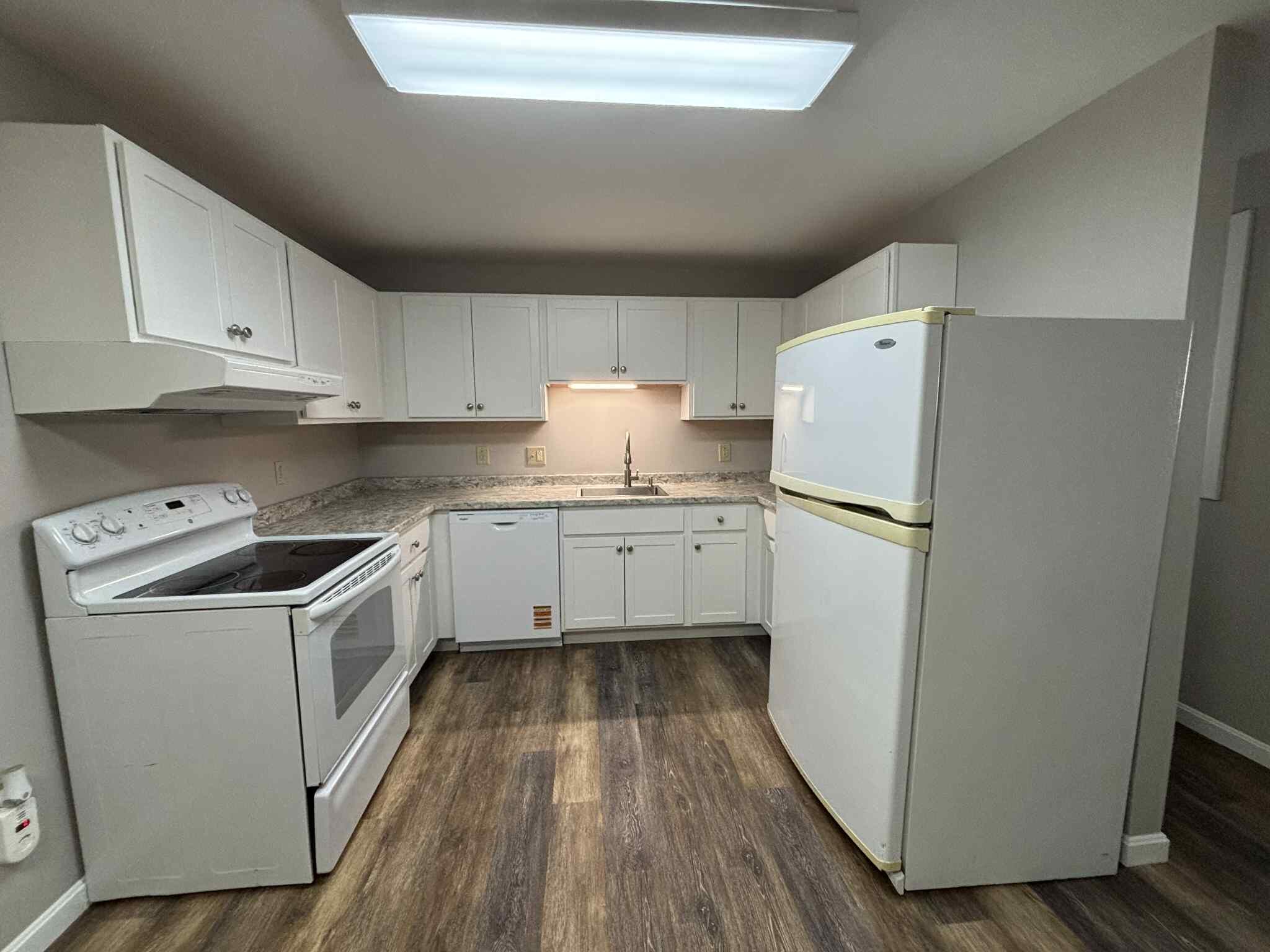 236 Sewall Street, Unit 3 Augusta, ME 04330 - Photo 5 of 31 att.nfc7eqqshZIzDL42WtzRyjP1CcU1uCxTI3Nx