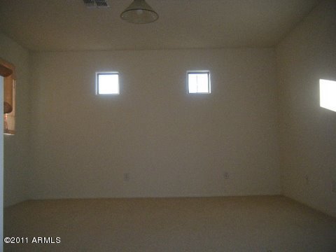 4814 West Ardmore Road Laveen, AZ 85339 - Photo 5 of 13 Loft