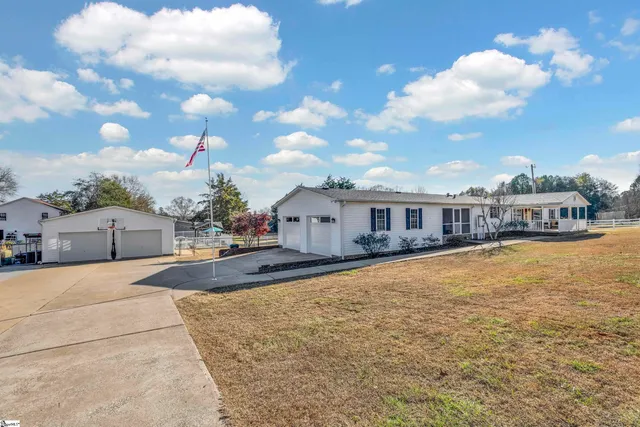$425,000 | 105 Reid Road, Greer, SC 29651