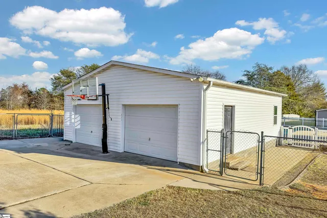 $425,000 | 105 Reid Road, Greer, SC 29651